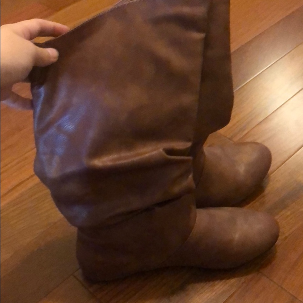 Brown boots